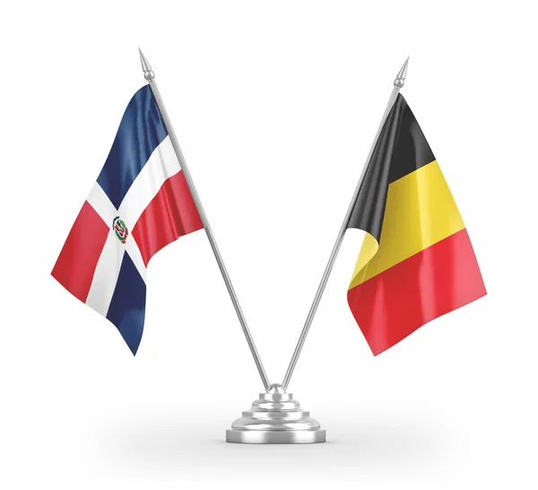 Bandeiras de mesa Bélgica e República Dominicana isoladas em renderização 3D branca — Fotografia de Stock