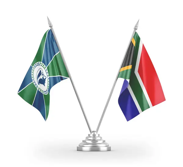 Dél-Afrika és Martinique tábla zászlók elszigetelt fehér 3d renderelés — Stock Fotó