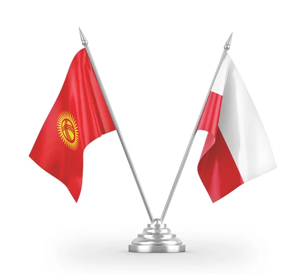 Flagi stołowe Polski i Kirgistanu izolowane na białym renderingu 3d — Zdjęcie stockowe