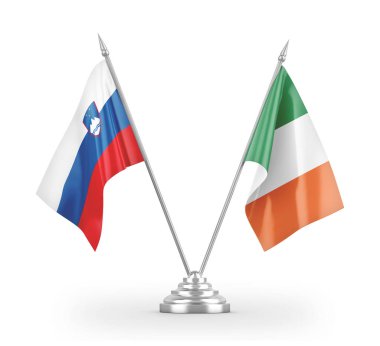 İrlanda ve Slovenya masa bayrakları beyaz 3D görüntülerde izole edildi