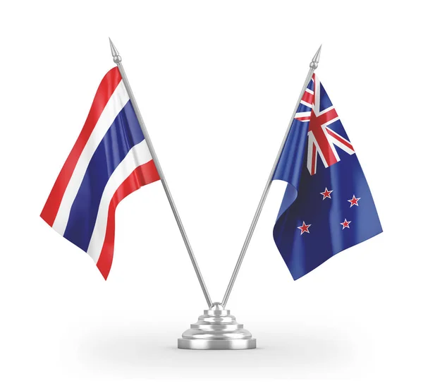 Új-Zéland és Thaiföld tábla zászlók elszigetelt fehér 3d renderelés — Stock Fotó