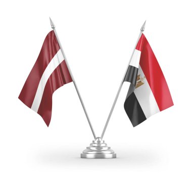 Mısır ve Letonya masa bayrakları beyaz arkaplanda izole edilmiş 3D görüntüleme