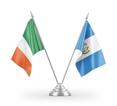 Guatemala ve İrlanda masa bayrakları beyaz arkaplanda 3 boyutlu görüntüleme