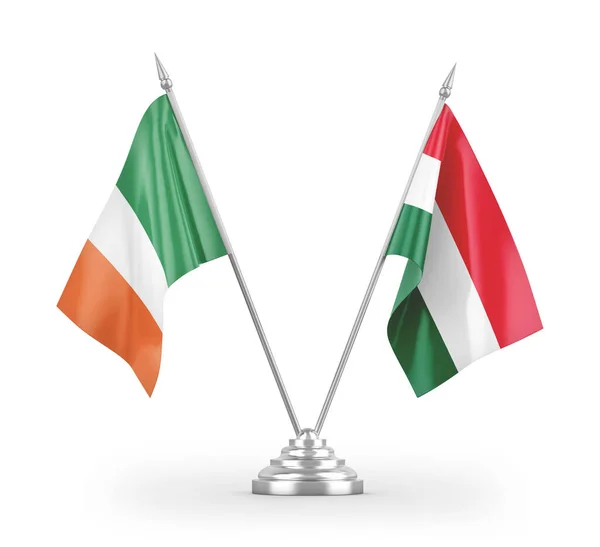 Banderas Mesa Hungría Irlanda Aisladas Sobre Fondo Blanco — Foto de Stock