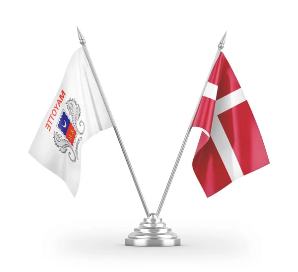 丹麦和Mayotte表标志分离的白色背景3D渲染 — 图库照片