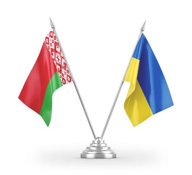 Beyaz arkaplan üzerinde izole edilmiş Ukrayna ve Belarus masa bayrakları