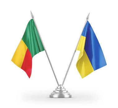 Beyaz arkaplan üzerinde izole edilmiş Ukrayna ve Benin masa bayrakları 