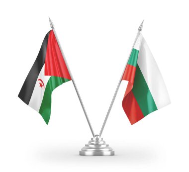 Bulgaristan ve Batı Sahra masa bayrakları beyaz arkaplandaki 3D görüntülere izole edilmiş