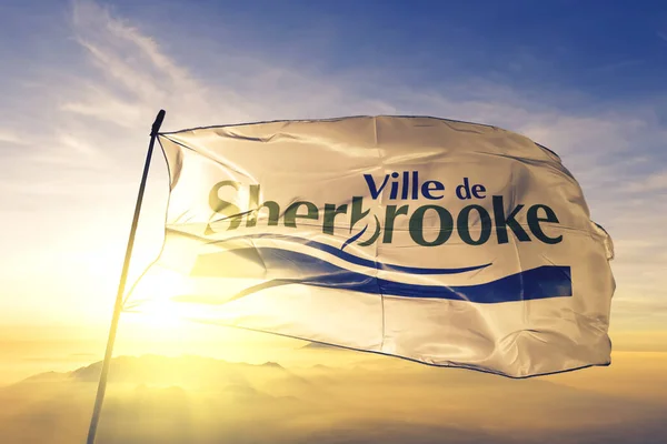 Sherbrooke Quebec Canadá Tecido Pano Bandeira Têxtil Acenando Nevoeiro Nascer — Fotografia de Stock