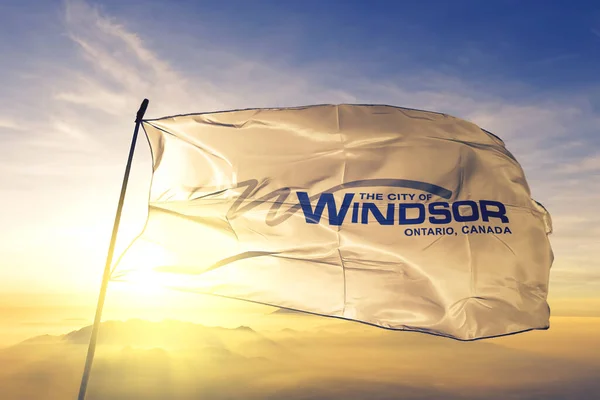 Windsor Ontario Canadá Bandera Tela Tela Ondeando Parte Superior Niebla — Foto de Stock