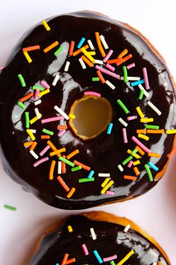 Yemyeşil çörek çikolata ile