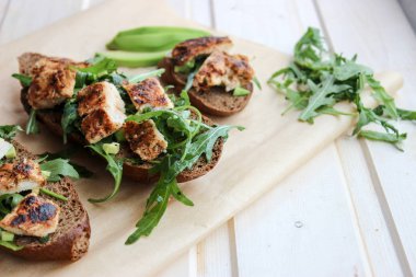 Çavdar ekmeği sandviç 