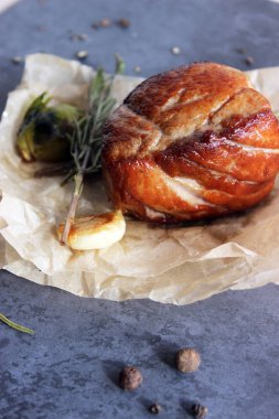 Sulu domuz kızarmış 