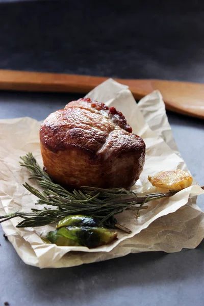 Sulu domuz kızarmış 