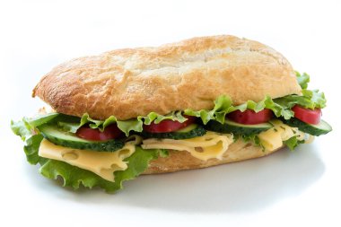 Ciabatta sandviç üzerine beyaz izole peynir ile 