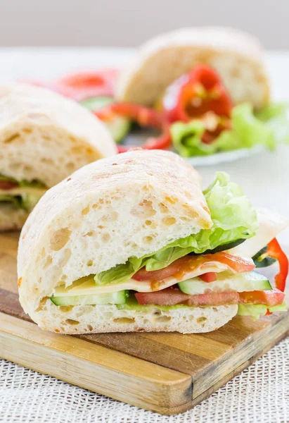 Ciabatta-Sandwich mit Käse — Stockfoto