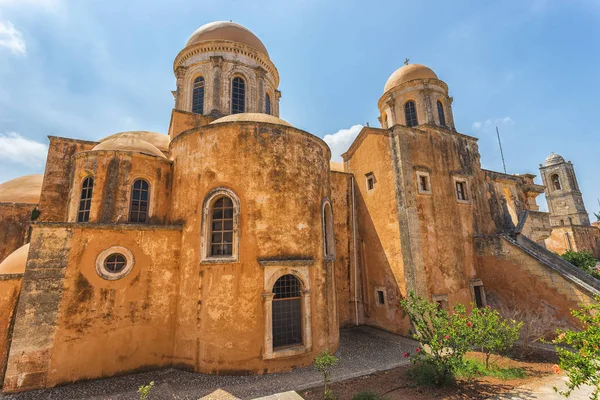 Chania, Yunanistan - Ağustos, 2017: Manastır, Agia Triada Tzagaroli Chania bölgesinde adada Crete, Yunanistan.