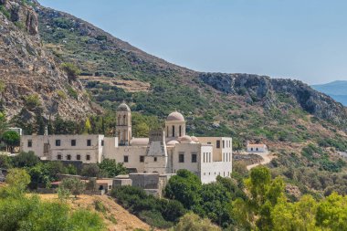 Chania, Yunanistan - Ağustos, 2017: Goniá Odigitria Manastırı Chania bölgesinde adada Crete, Yunanistan.
