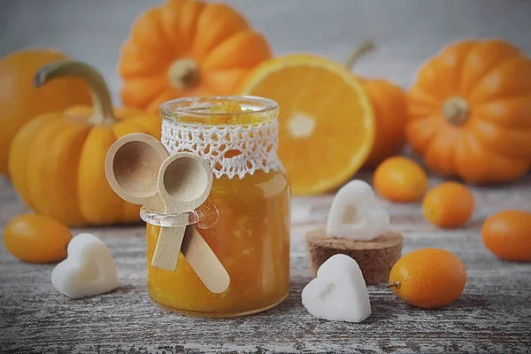 Gem de dovleac cu portocale — Fotografie, imagine de stoc