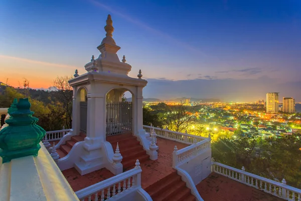 Vue de dessus Hua Hin City à Wat khao klai lat, province de Prachuap Khirikhan, Thaïlande — Photo