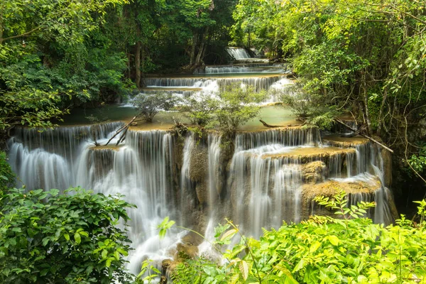 Water fall , Hua Mae Kamin level 4 ,Kanchanaburi ,Thailand — Stock Photo, Image