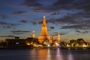 WAT arun Budist Dini yerler twilight saat, bangkok, Tayland
