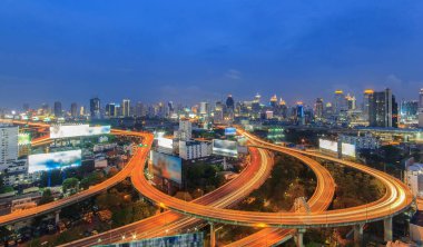 Panorama Bangkok ekspres yol ve otoyol üst görünümden, Tayland
