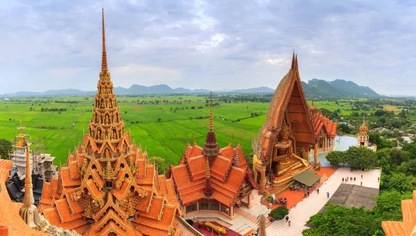 Wat tham sua w Kanchanaburi, Tajlandia — Zdjęcie stockowe