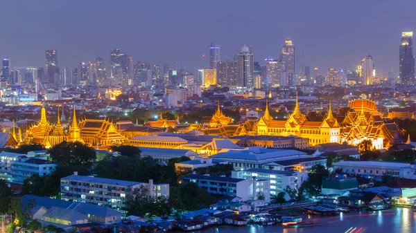 Готель Grand Palace в сутінки Бангкок, Таїланд — стокове фото