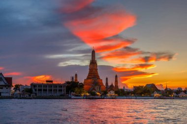 WAT arun Budist Dini yerler twilight saat, bangkok, Tayland