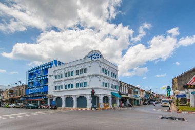 Phuket, Tayland - 28 Eylül: Eski Çin Portekizce bina üzerinde 18 Eylül 2014 Phuket, Tayland Phuket tarzı. Eski bina Phuket çok ünlü bir turistik yer.