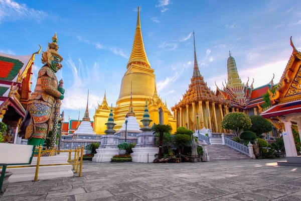 Wat Phra Kaew Starożytna świątynia w Bangkoku Tajlandia — Zdjęcie stockowe