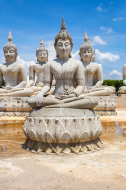 Buda heykeli ve mavi gökyüzü, Nakhon Si Thammarat eyaletinin, Tayland