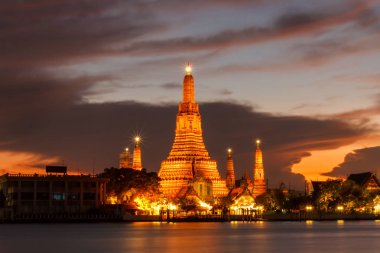 WAT arun Budist Dini yerler twilight saat, bangkok, Tayland
