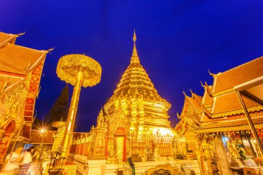 Wat Phra Doi Suthep, Tayland 'ın Chiang Mai şehrinin turistik yeridir.
