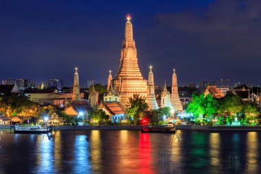 WAT Arun gece görünümü Tapınağı Bangkok, Tayland
