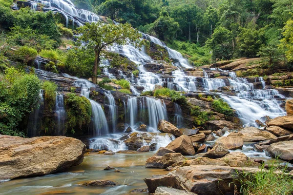 Mae Ya şelale güzel bir şelale Chiang Mai, Tayland olduğunu.
