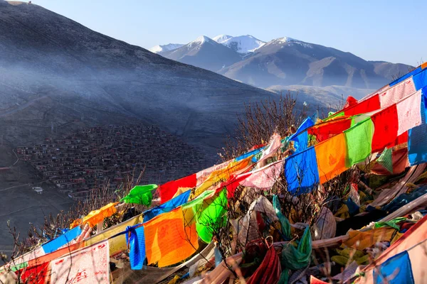 Bovenaanzicht Klooster Van Larung Gar Boeddhistische Academy Een Warme Mistige — Stockfoto