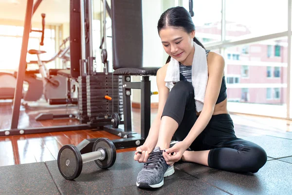 Young Asian Woman Wearing Running Shoes Gym Fitness Healthy Concept — Stock Photo, Image
