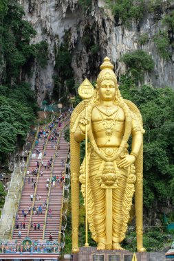Batu Mağaraları heykeli ve Kuala Lumpur yakınlarındaki girişi, Malezya