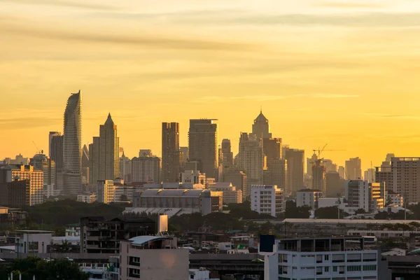 Повітряний Вид Сучасних Офісних Будівель Бангкоку Центрі Міста Сходом Сонця — стокове фото