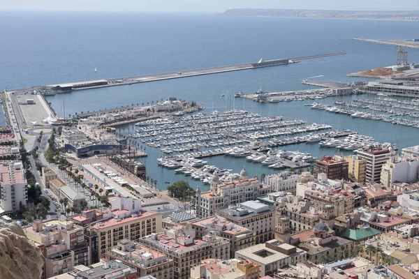 Hamnen i alicante — Stockfoto