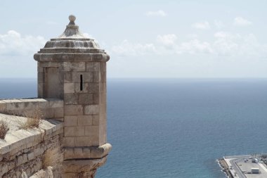 santa barbara kale kutusunda nöbetçi