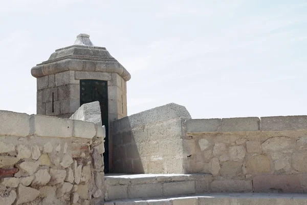 Sentry box in santa barbara kasteel — Stockfoto