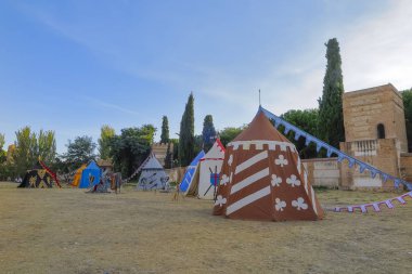 Ortaçağ askeri kamp  