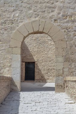 Santa Barbara kale içinde erişim kemer