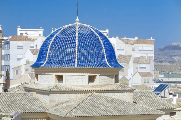 Cúpula de la iglesia de San Bartolomé — Foto de Stock