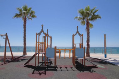 oyun alanında uyanık