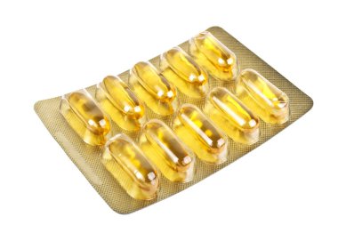 Omega 3 jel kapsül blister paket üzerinde beyaz bir morina karaciğeri yağı