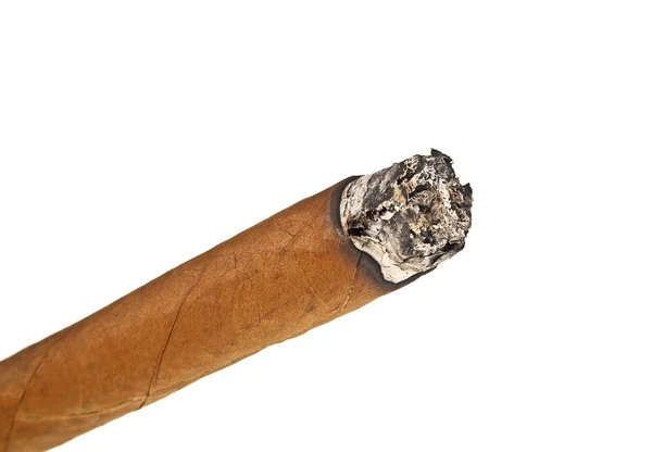 Beyaz arka plan üzerinde kahverengi puro yaktı — Stok fotoğraf